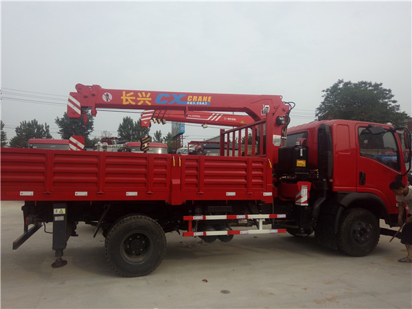 三環5噸隨車吊 三環5噸隨車吊