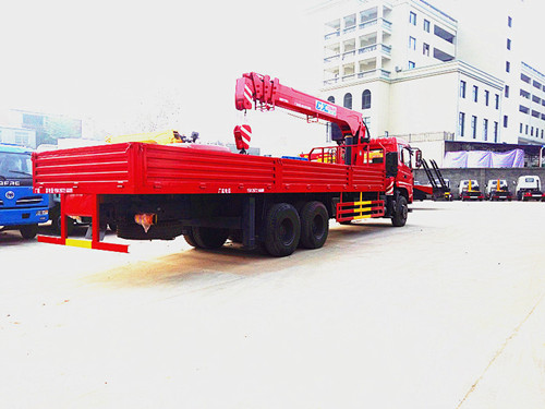 東風(fēng)國(guó)五后雙橋10噸隨車(chē)吊 東風(fēng)國(guó)五后雙橋10噸隨車(chē)吊