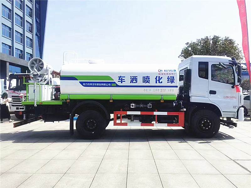國六東風商用12噸灑水車