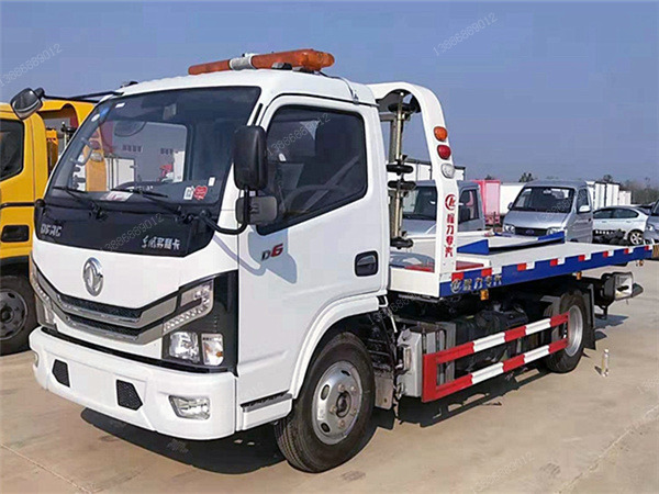 東風多利卡一拖二藍牌清障車