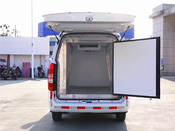 金杯X30L國六藍(lán)牌冷藏車