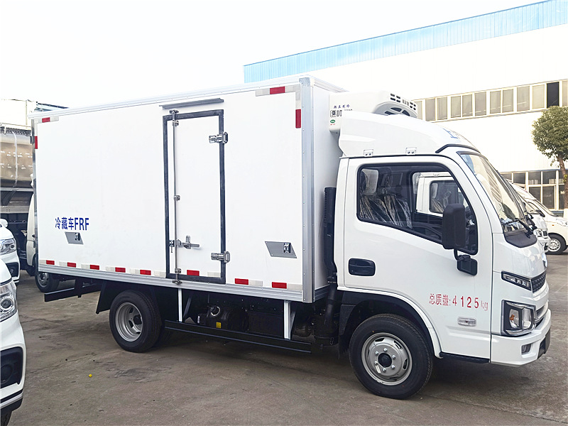 躍進小福星藍牌國六冷藏車