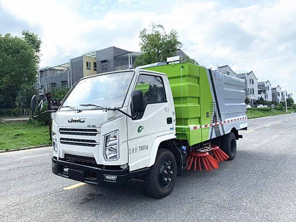 江鈴順達(dá)國(guó)六掃路車