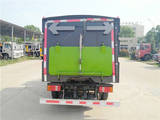 福田時代小型掃路車