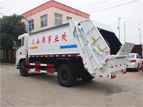 東風天龍后雙橋壓縮式垃圾車