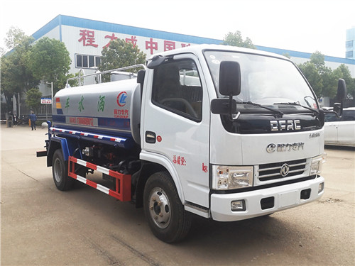 東風(fēng)灑水車一直受到全國用戶的歡迎！